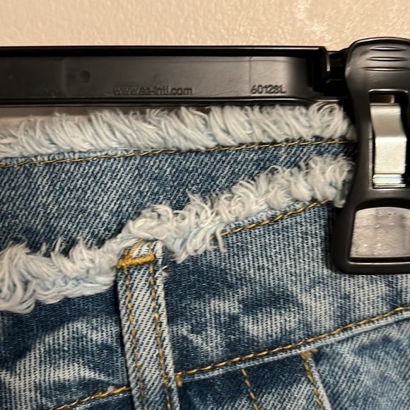 Evidnt Button Fly Raw Hem Distressed Jeans - Picture 8 of 15